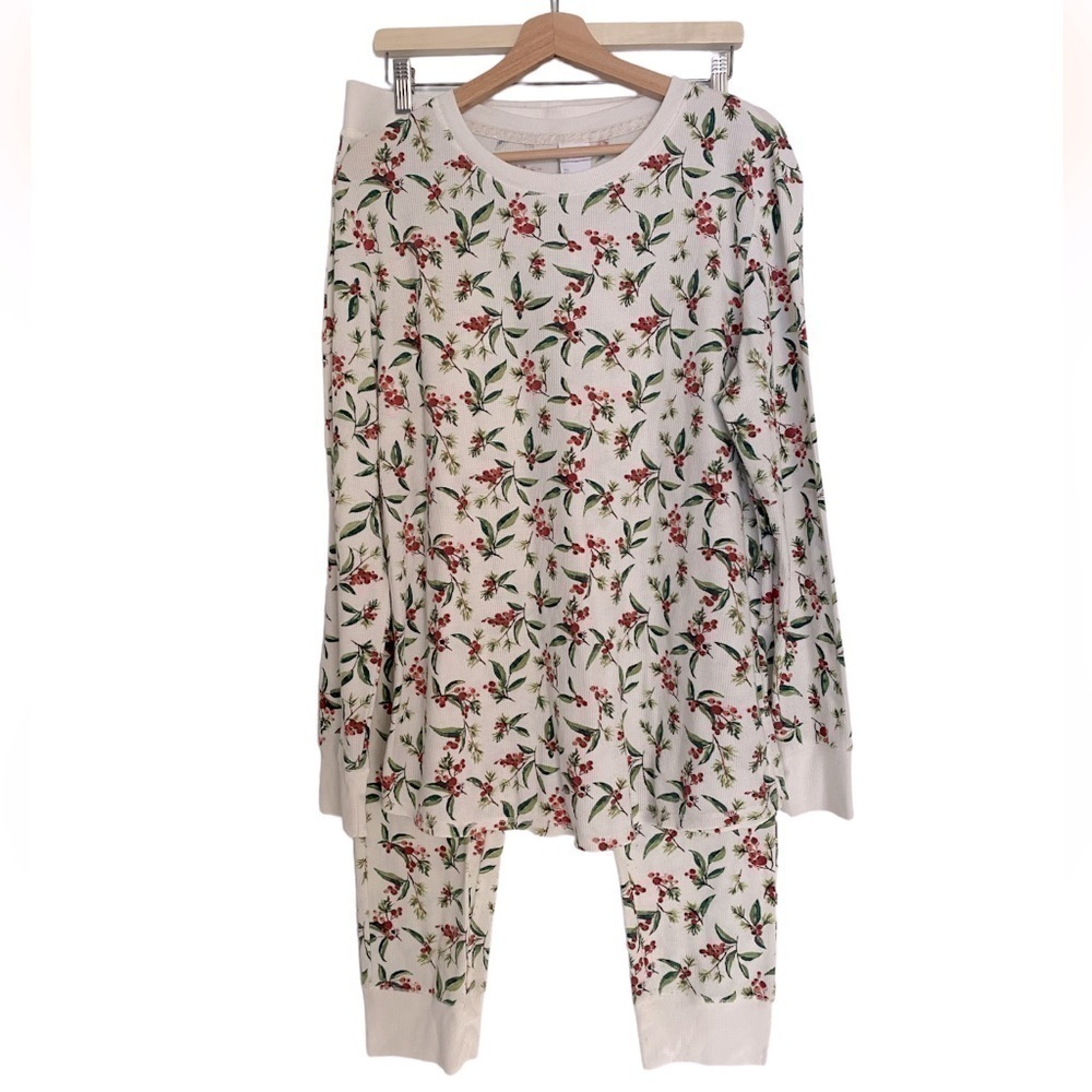 STARS ABOVE‎ HOLLY CHRISTMAS 2 PIECE PAJAMA SET SIZE XL
